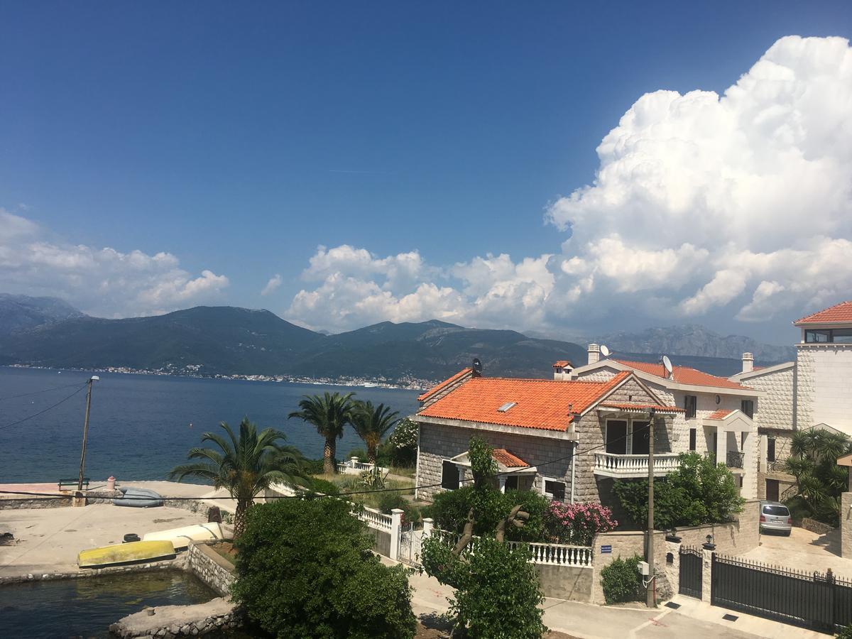 Studio Apartments Krasici Tivat Exterior photo